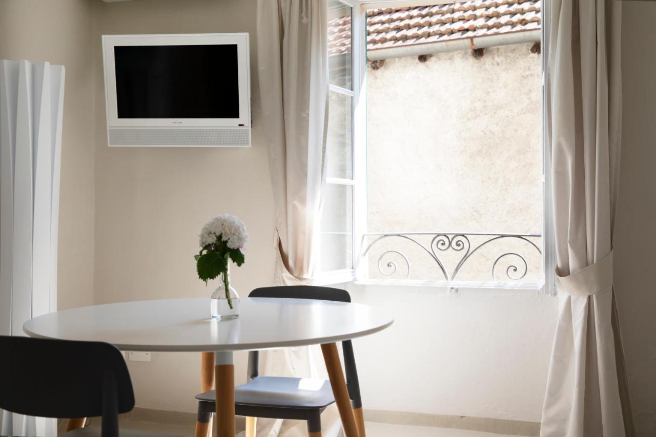 Charming Moment Di Villa Porta - Borgo Antico ลุยโน ภายนอก รูปภาพ